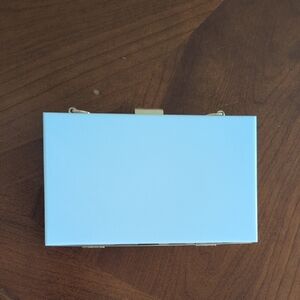 Elegant White Clutch With Gold Chain